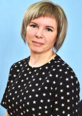 Инструктор по физической культуре, педагог дополнительного образования высшей квалификационной категории Тарасова Полина Иннокентьевна